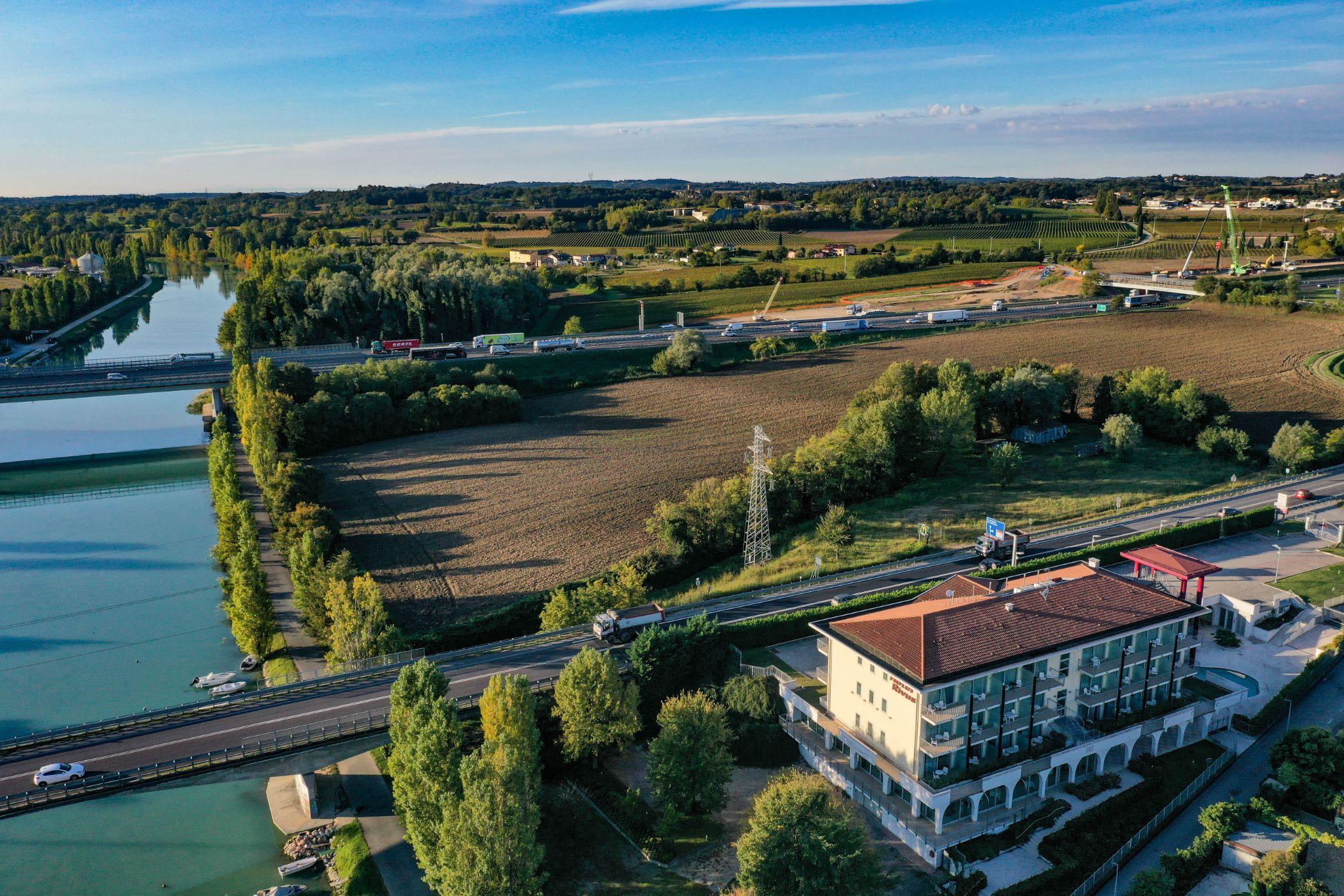 Hotel Rivus Peschiera del Garda Exterior photo